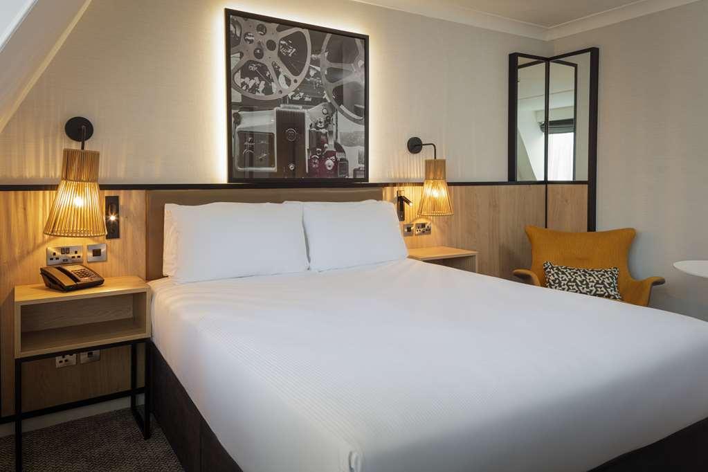 Doubletree By Hilton London Elstree Hotel Borehamwood Bilik gambar